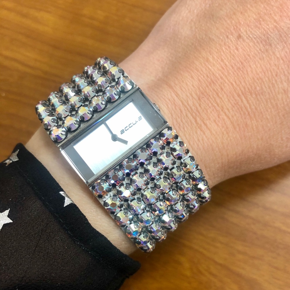 Accurist Swarovski Luxury Quartz Leather Watch
